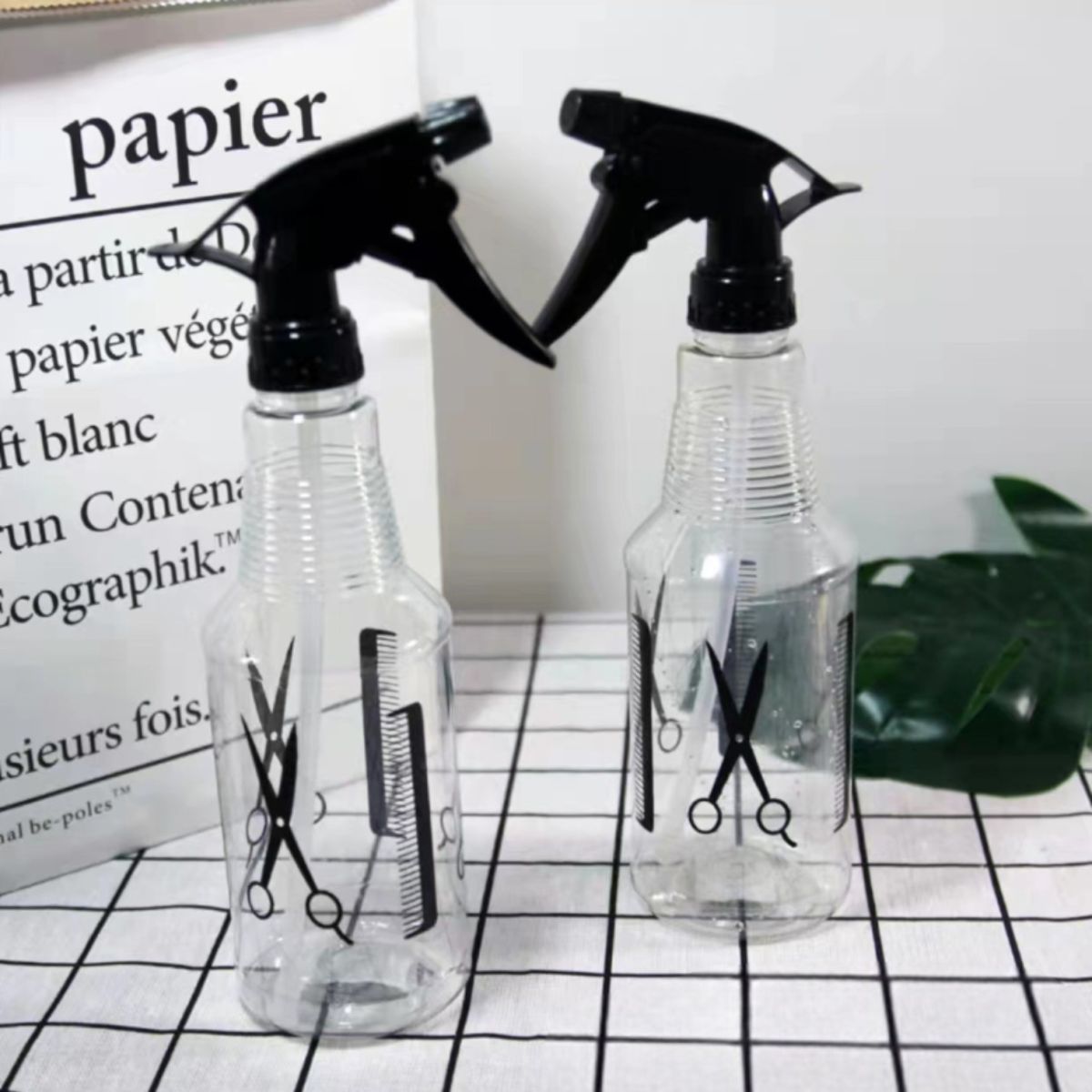 Pulverizator Apă pentru Coafor/Frizerie 400ml, din Plastic Transparent Engros