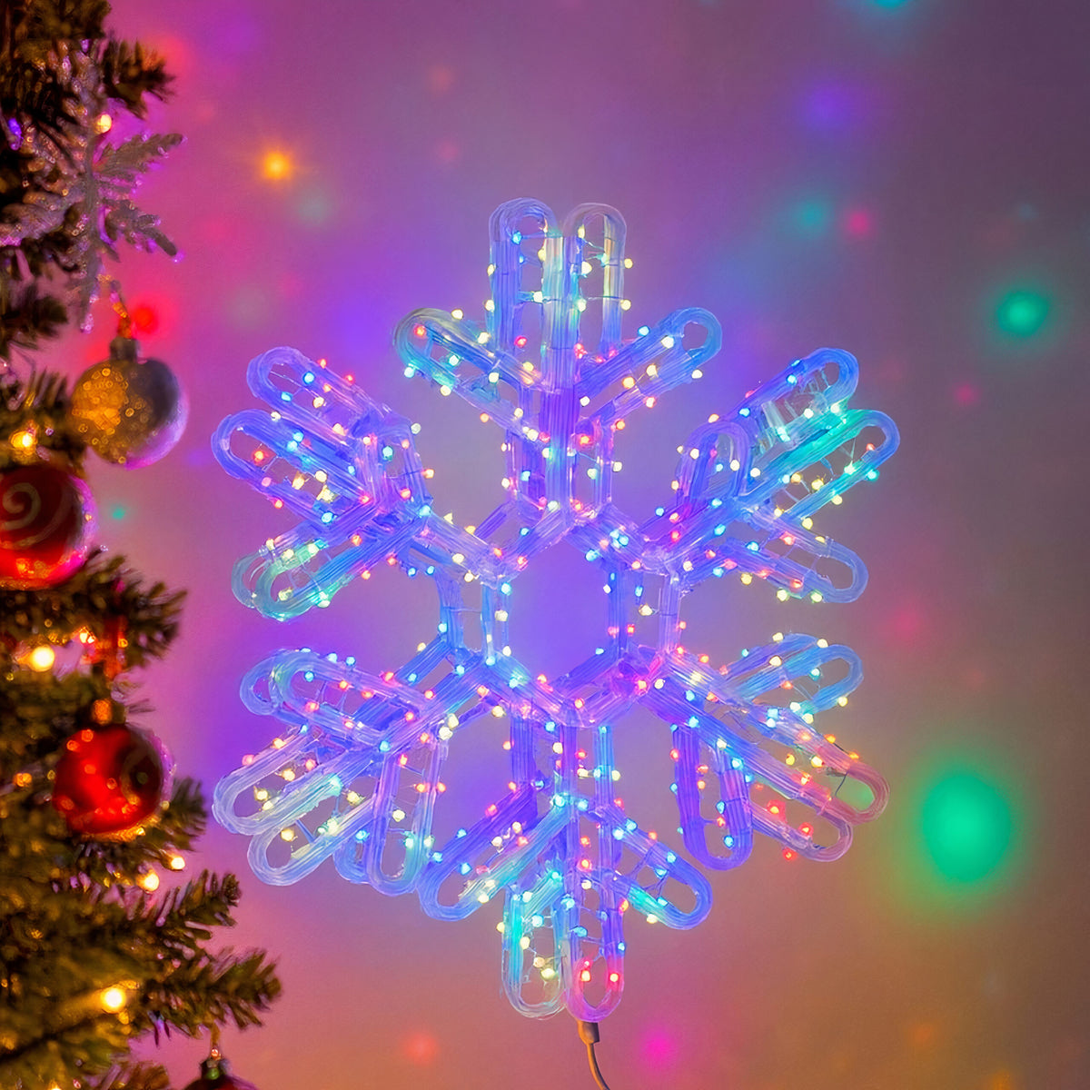 Decoratiune Crăciun 40x45cm Model Fulg 3D, cu Lumină LED Multicoloră, Ornament Suspendat Transparent Engros