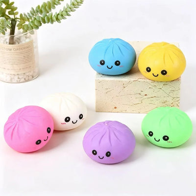 Jucarii Dumpling Squishy 8cm, din Cauciuc cu Sunete 4/Set, Moi si Compresibile, Diferite Culori Engros