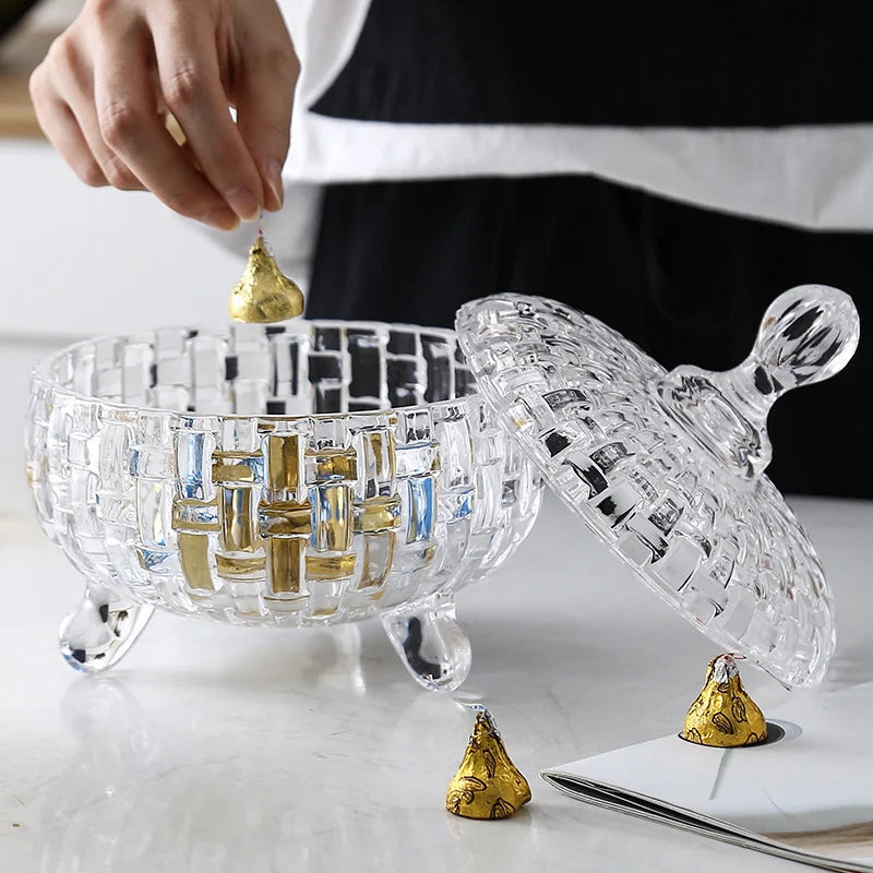 Bombonieră din Sticlă 17x15cm, cu Picior și Capac, Model Cristal Împletit Engros