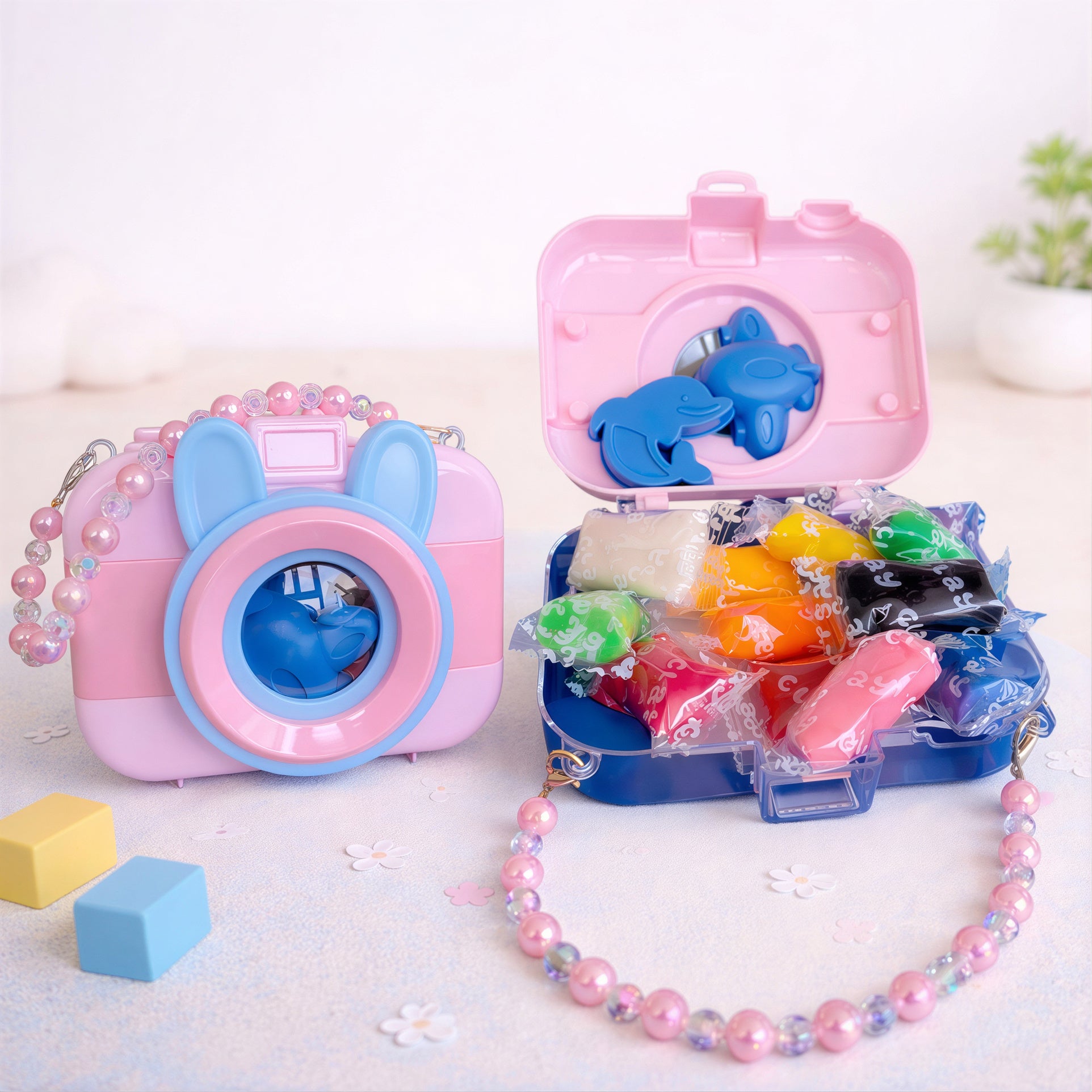 Aparat Foto Stil Geantă 10x12cm, cu 12 Plastiline Colorate și 2 Forme de Modelare pentru Copii Engros