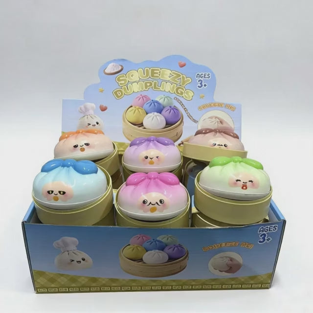 Încărcați videoclipul: Jucărie Squishy Dumpling 12/set, în Cutie Plastic, 9cm, Antistres, Model Pastel cu Fundiță, Multicolor Engros