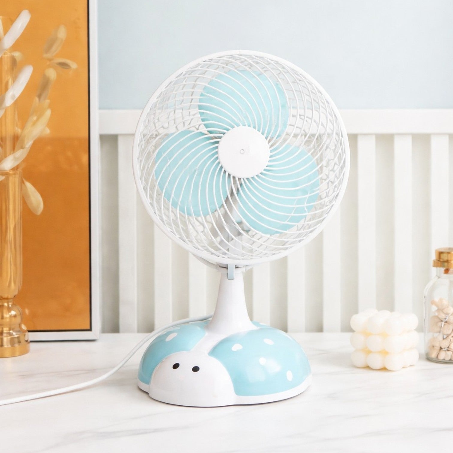 Ventilator Electric 25x20x15cm, Model Buburuză, Oscilant, din Plastic, Dferite Culori Engros