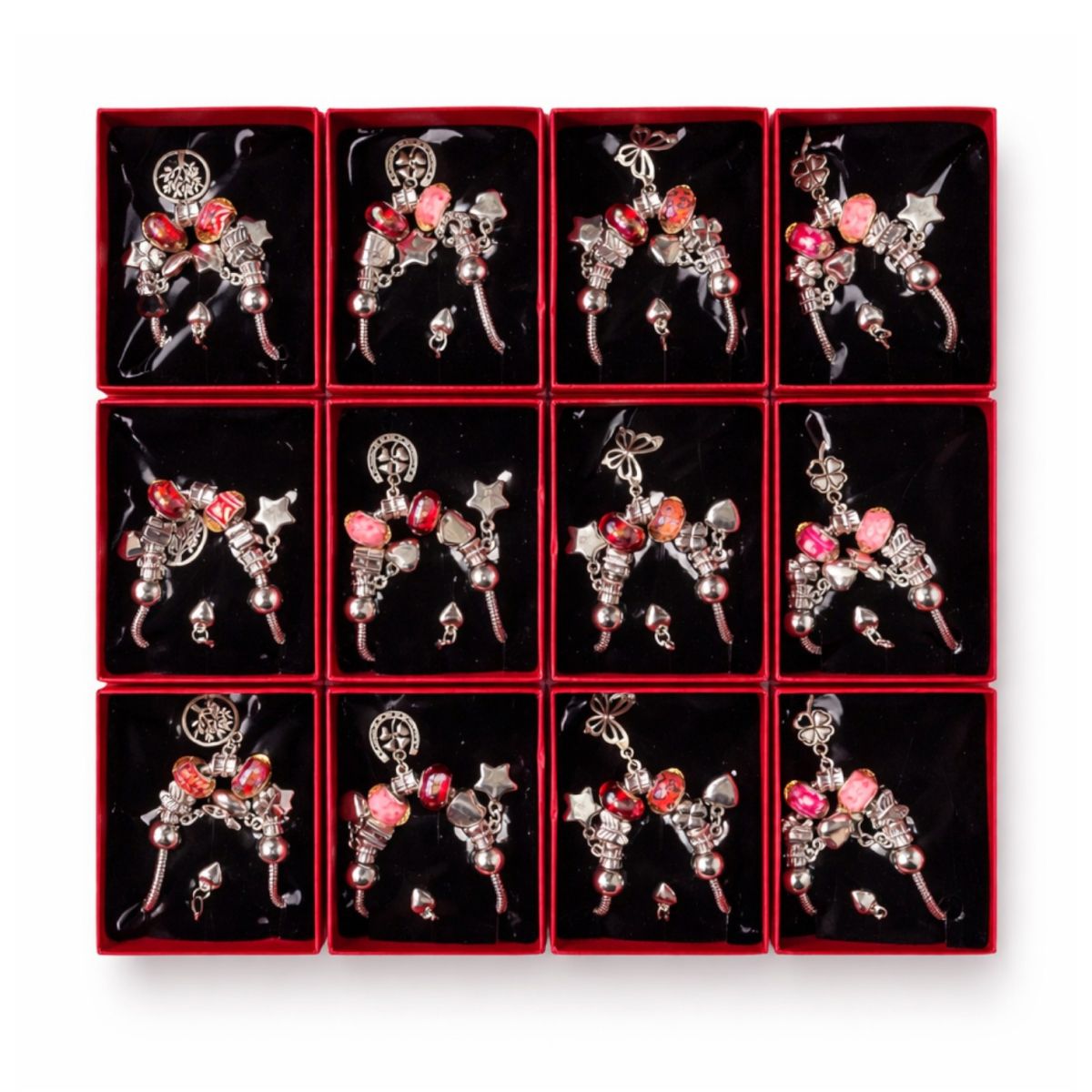 Brățară Mărțișor 12/set Tip Charm din Aliaj Metalic Argintiu 24.5cm, cu Mărgele din Sticlă și Pandantive în Cutie Roșie Cadou Engros