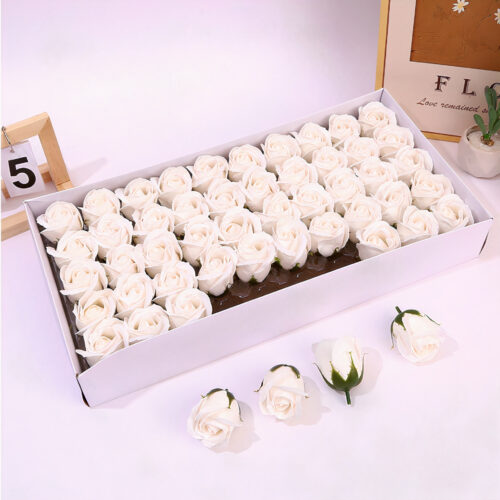 Trandafiri Parfumati 50/set din Sapun, Floarea 6cm, Cutia 45x23cm Alb Engros