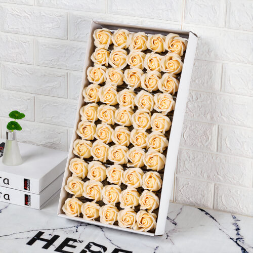 Trandafiri Parfumati 50/set, din Sapun, Floarea 7x5cm, Cutia 45x23cm, Bej Engros