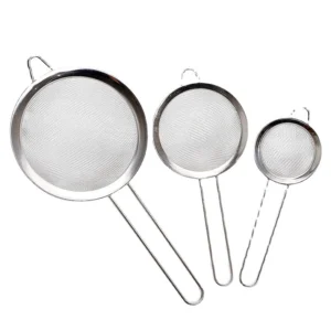 Strecuratoare din Otel Inoxidabil 3/Set, cu Manere Lungi, pentru Ulei si Alimente, de Diferite Dimensiuni Engros 1 Strecuratoare din Otel Inoxidabil 3/Set, cu Manere Lungi, pentru Ulei si Alimente, de Diferite Dimensiuni Engros