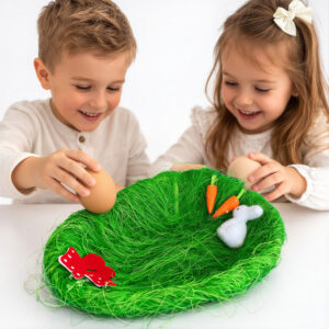 Coș Decorativ de Paște 24x6x14cm, din Iarbă Artificială Verde cu Iepuraș și Decoratiuni Engros 1 Coș Decorativ de Paște 24x6x14cm, din Iarbă Artificială Verde cu Iepuraș și Decoratiuni Engros